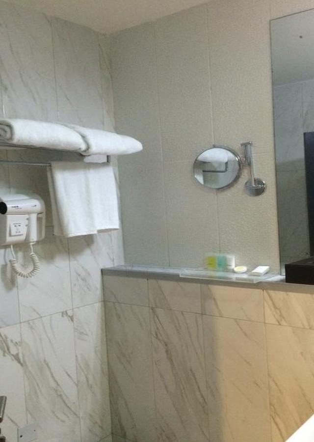 Tivoli Hotel Seafront Ikoyi Aliayabiagba Kültér fotó