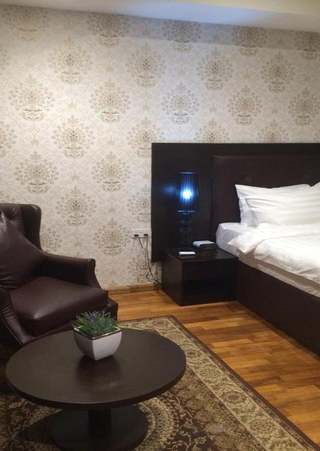 Tivoli Hotel Seafront Ikoyi Aliayabiagba Kültér fotó