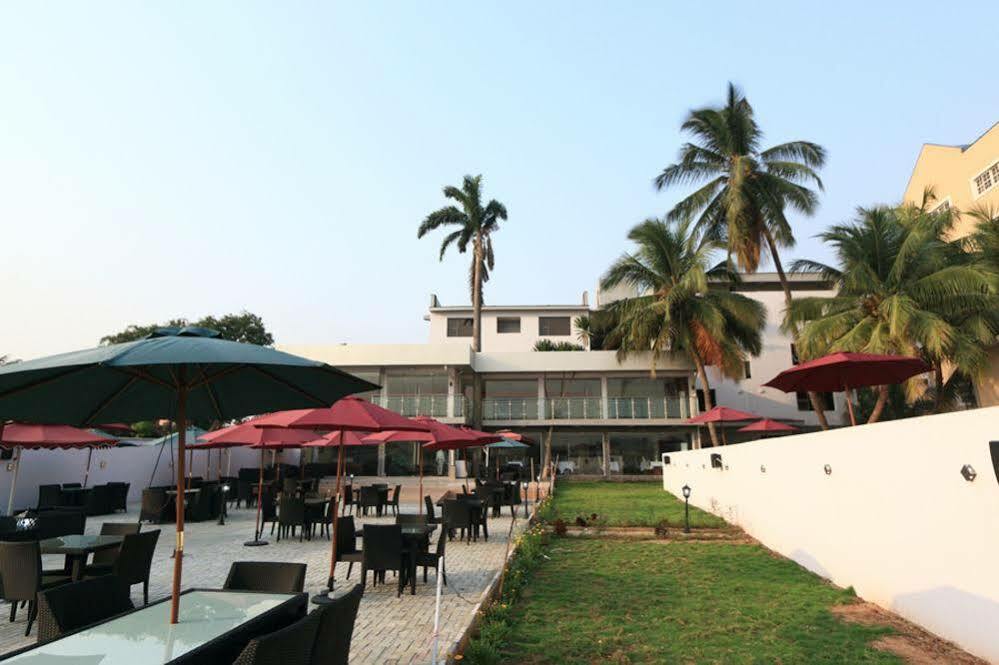 Tivoli Hotel Seafront Ikoyi Aliayabiagba Kültér fotó