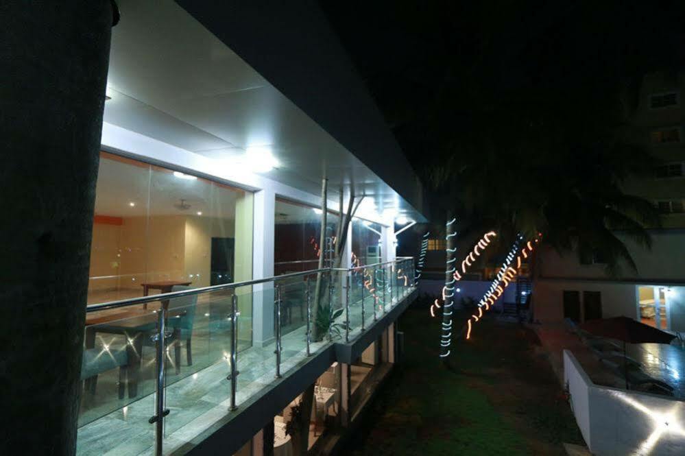 Tivoli Hotel Seafront Ikoyi Aliayabiagba Kültér fotó